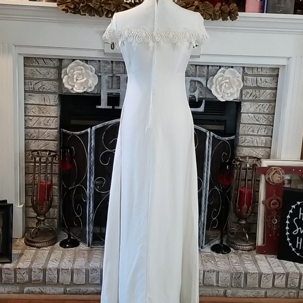 Vintage Shantung Wedding Dress w/ Bustle, size S - Picture 12 of 16